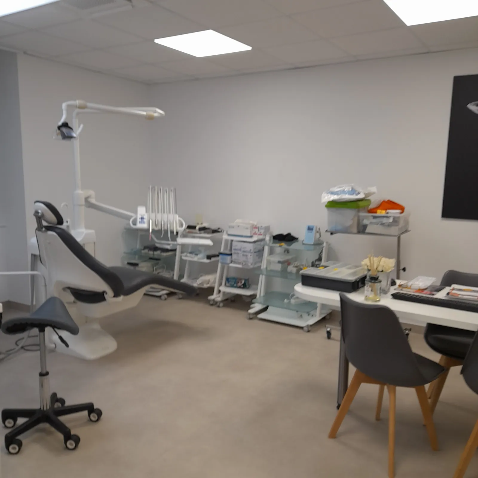Chirurgien dentiste : photo 6 sur 8