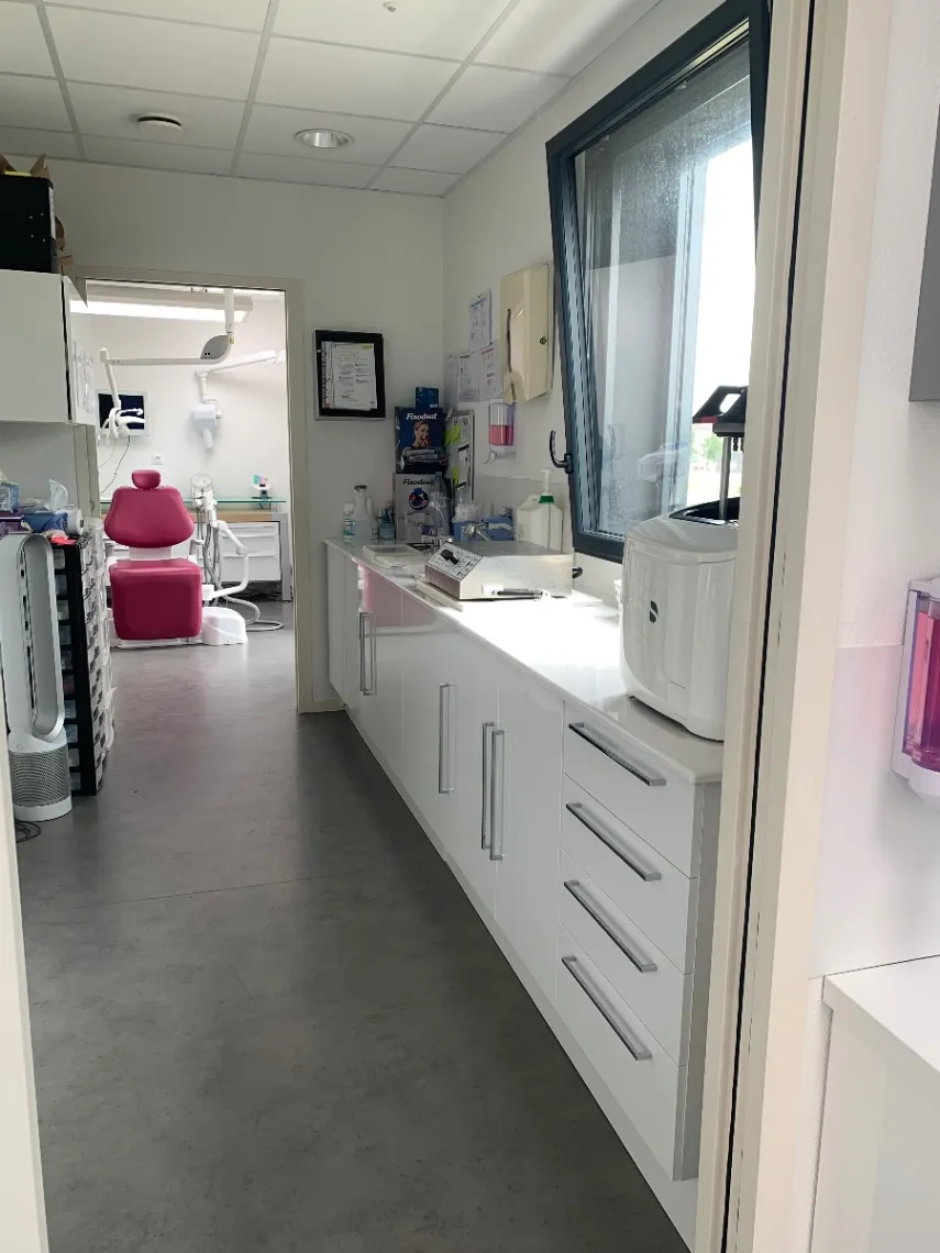 Chirurgien dentiste : photo 2 sur 3