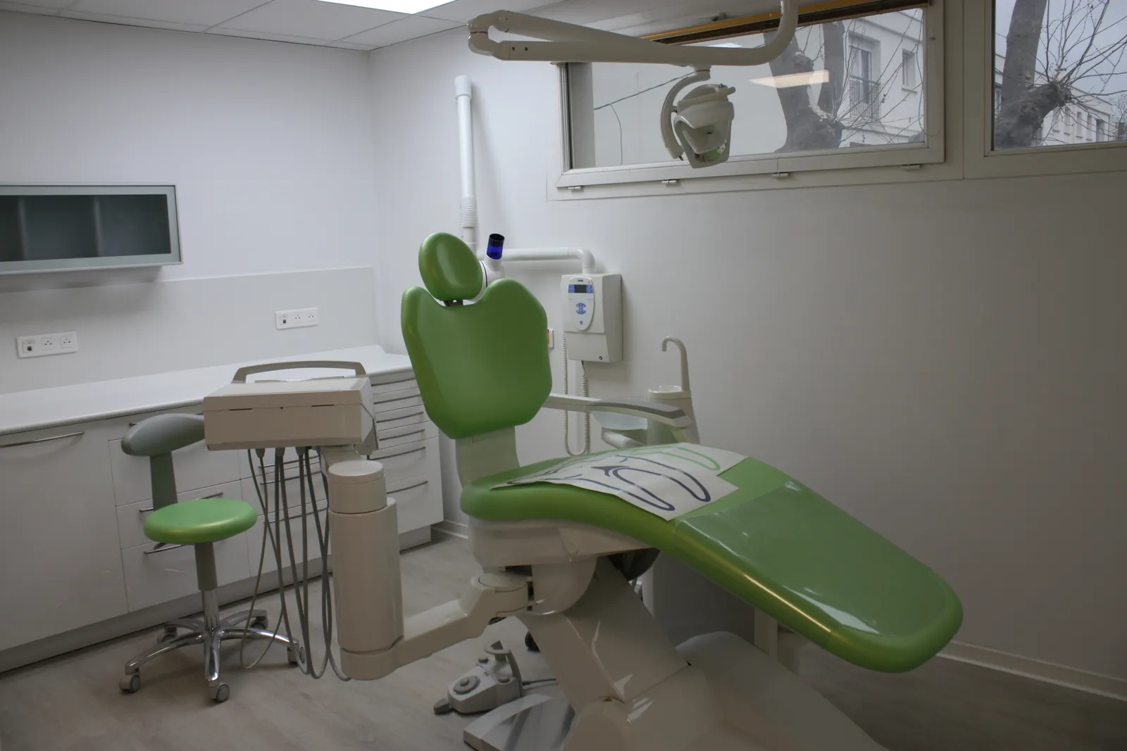 Chirurgien dentiste : photo 2 sur 4