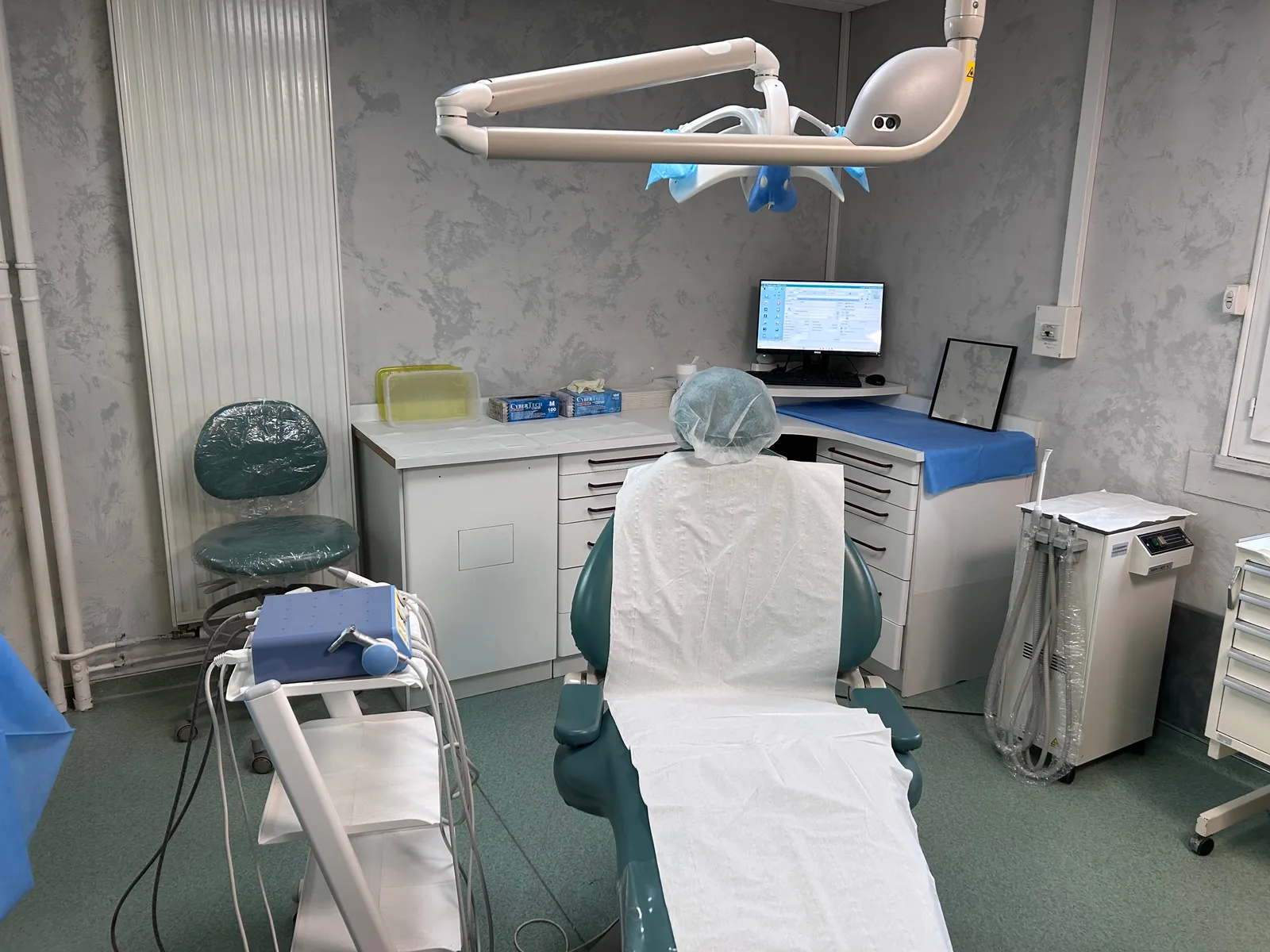Chirurgien dentiste - omnipraticien : photo 2 sur 5