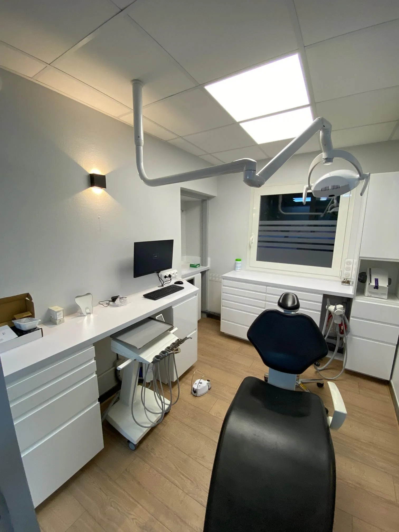 Chirurgien dentiste : photo 2 sur 3