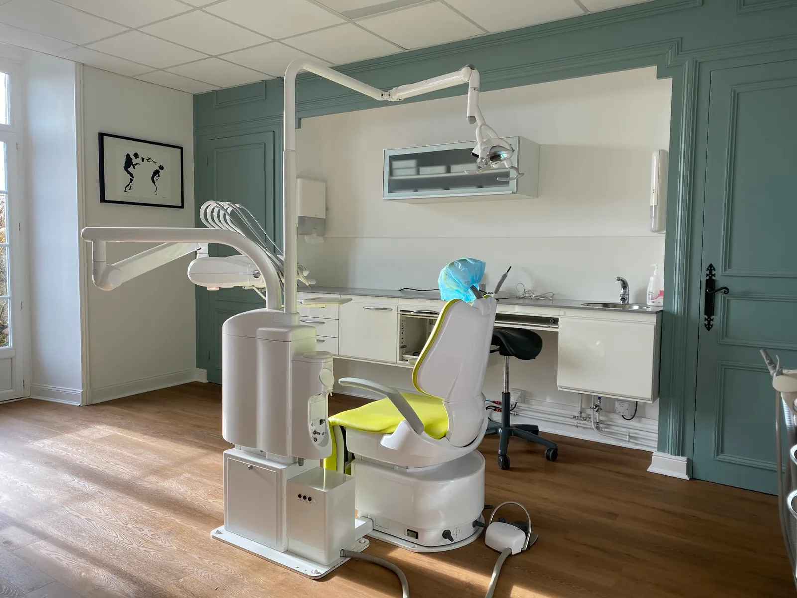 Chirurgien dentiste - CHIRURGIE DENTAIRE : photo 4 sur 9