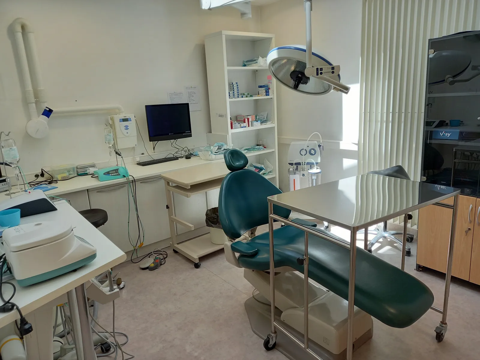 Chirurgien dentiste : photo 3 sur 6