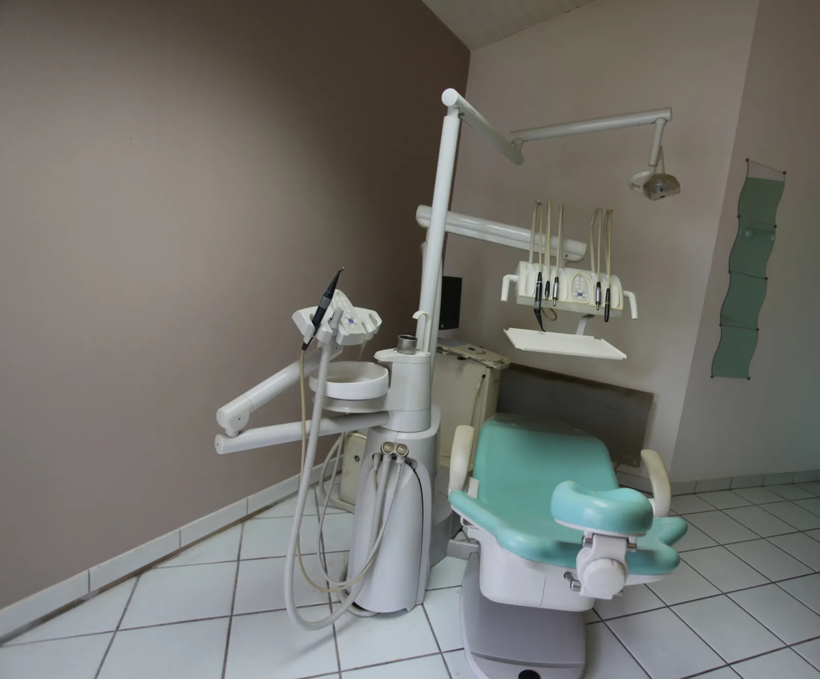 Chirurgien dentiste - omnipratique : photo 5 sur 9
