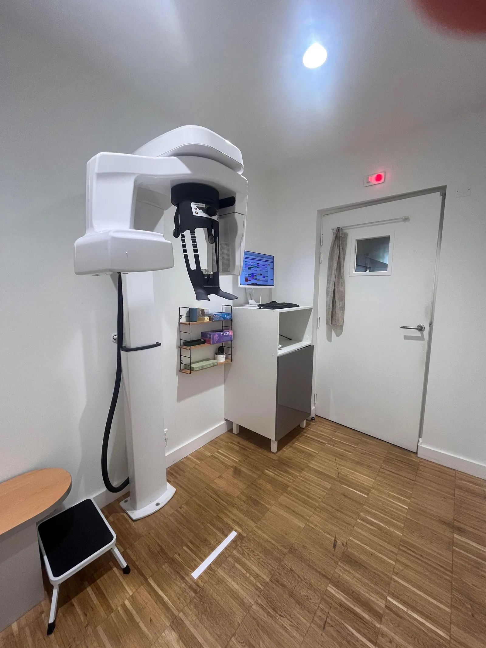 Chirurgien dentiste : photo 3 sur 4