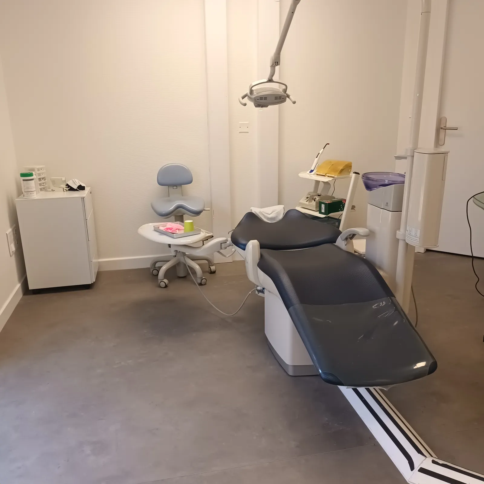 Chirurgien dentiste : photo 4 sur 5