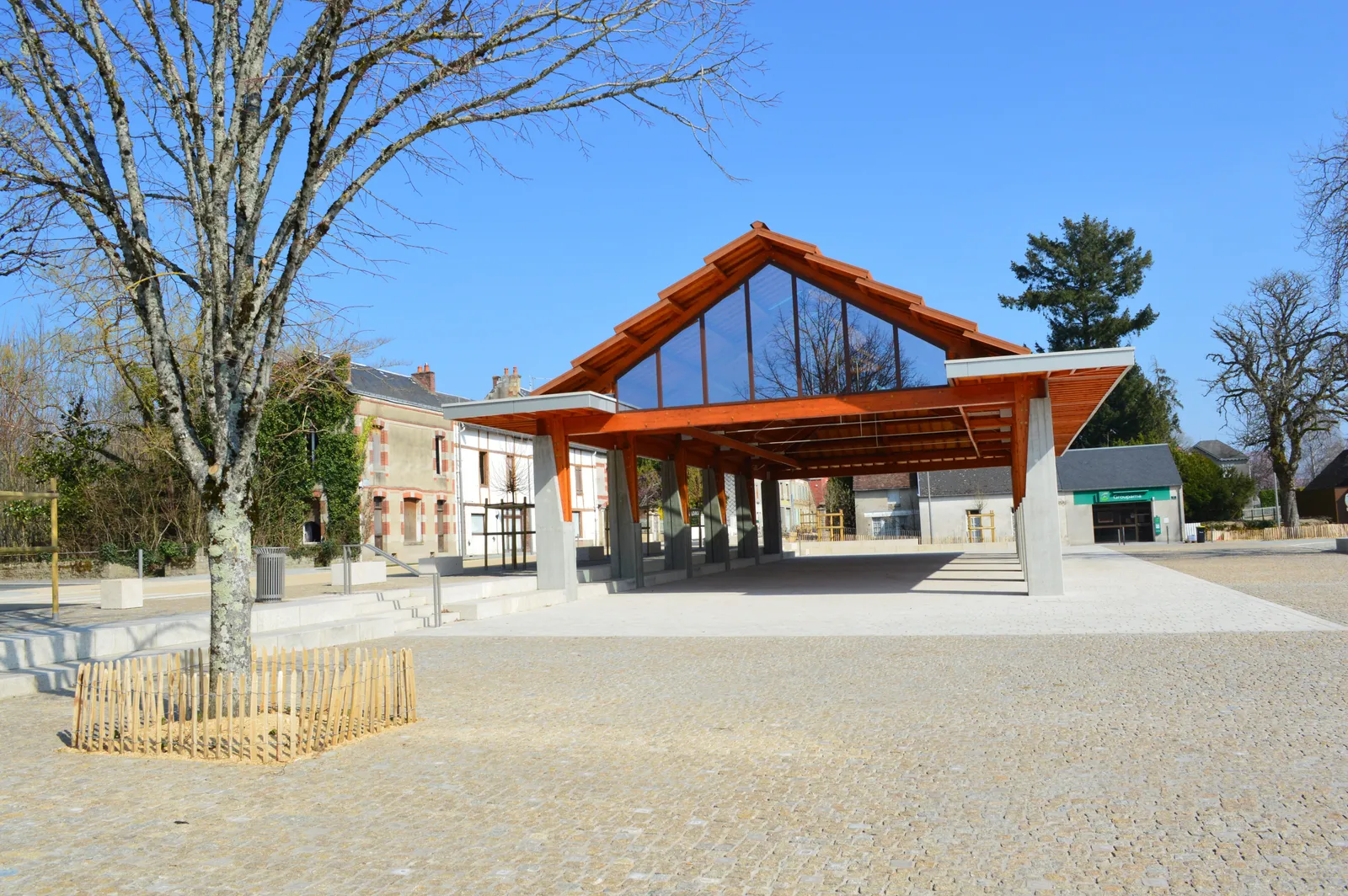 Photos de Dun-le-Palestel : photo 2 sur 2