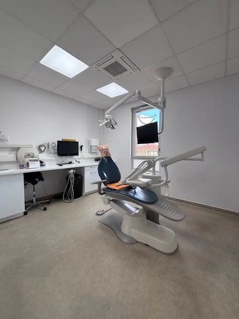 Chirurgien dentiste : photo 3 sur 9