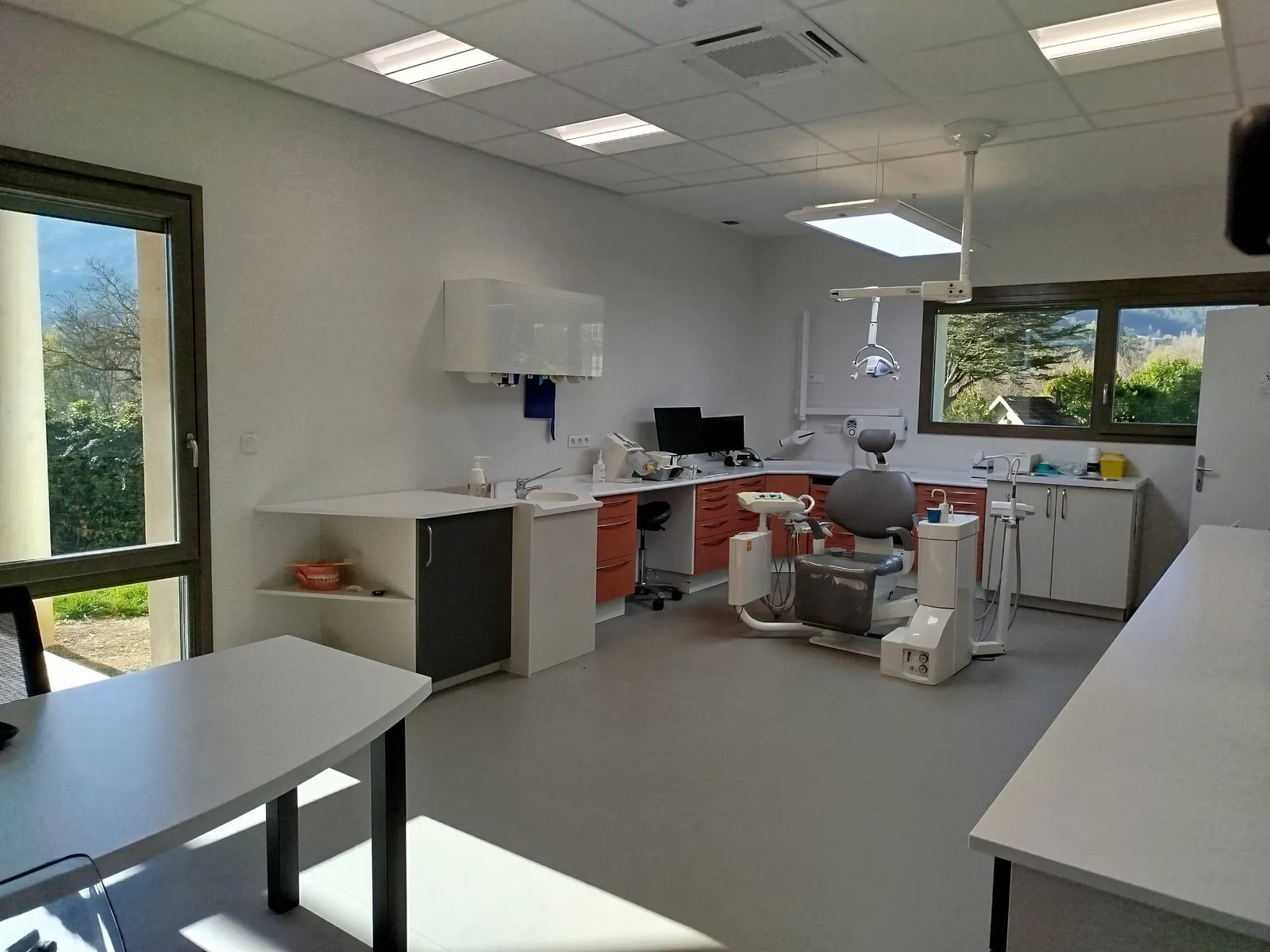 Chirurgien dentiste : photo 3 sur 9