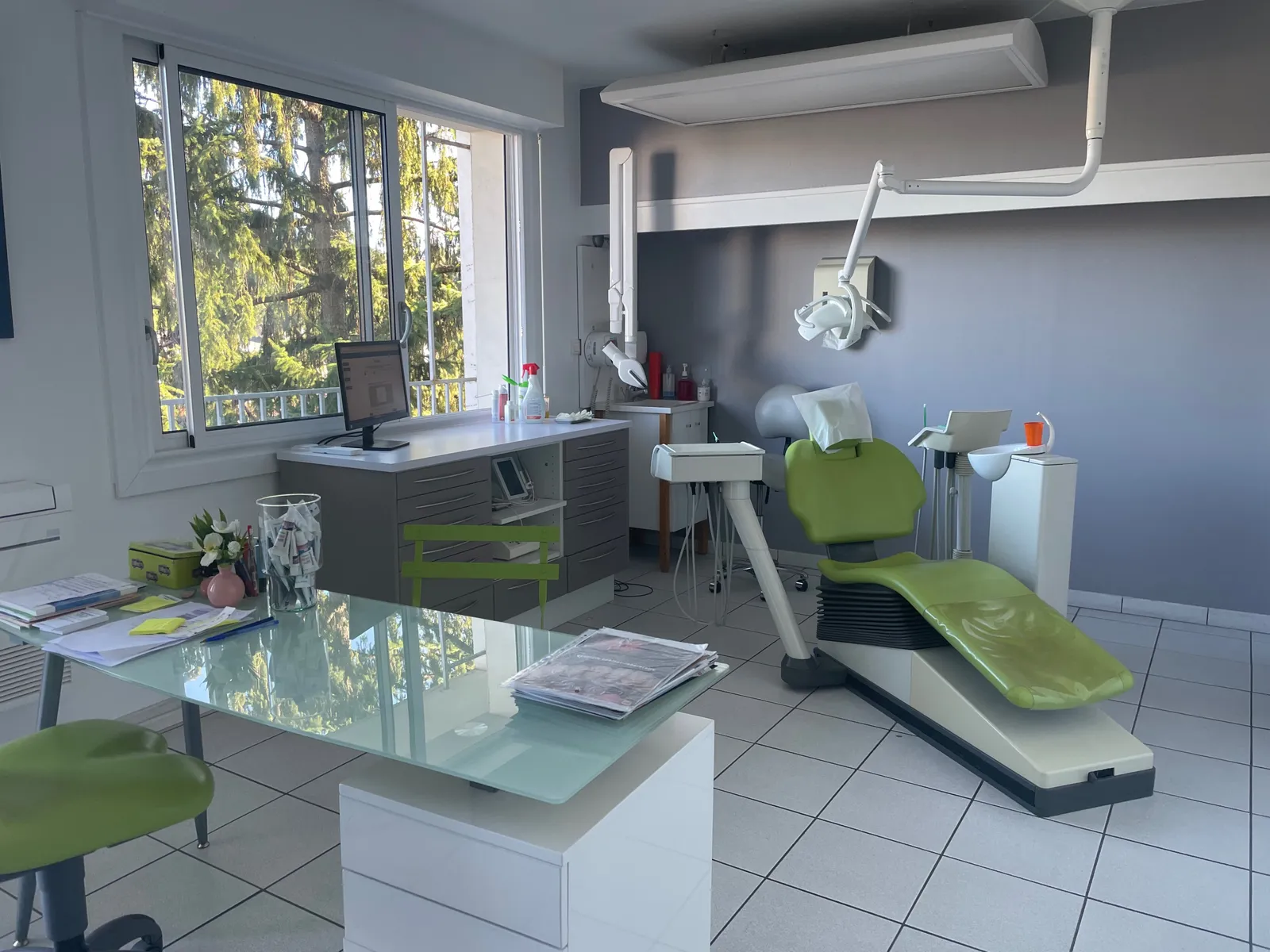 Chirurgien dentiste : photo 2 sur 4