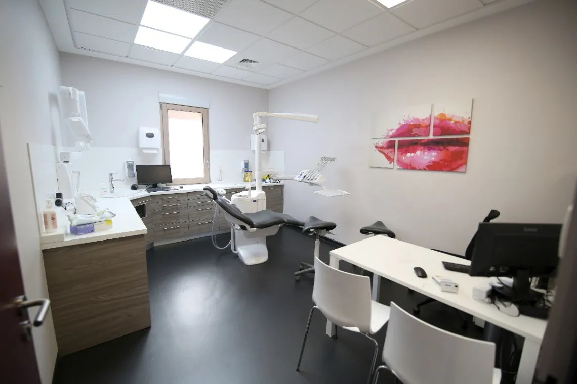 Chirurgien dentiste : photo 4 sur 8