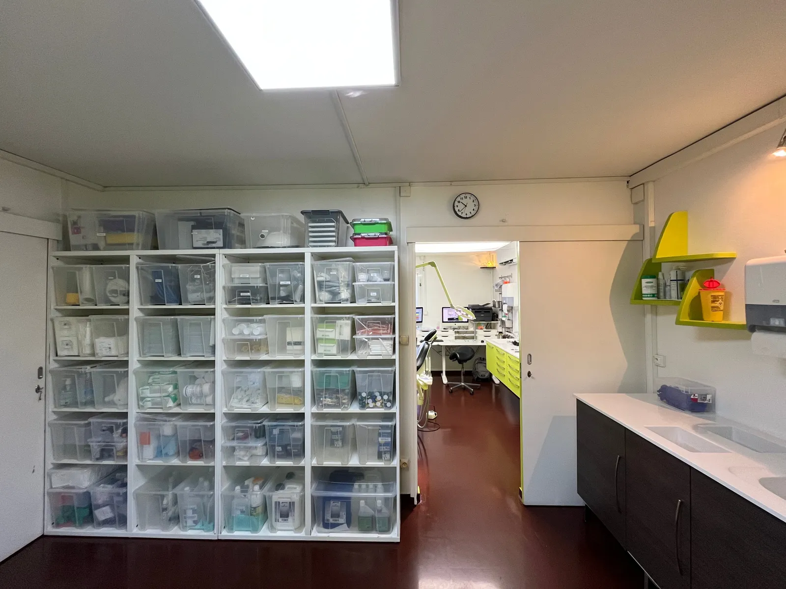 Chirurgien dentiste - Vends cabinet d'orthodontie  : photo 6 sur 8