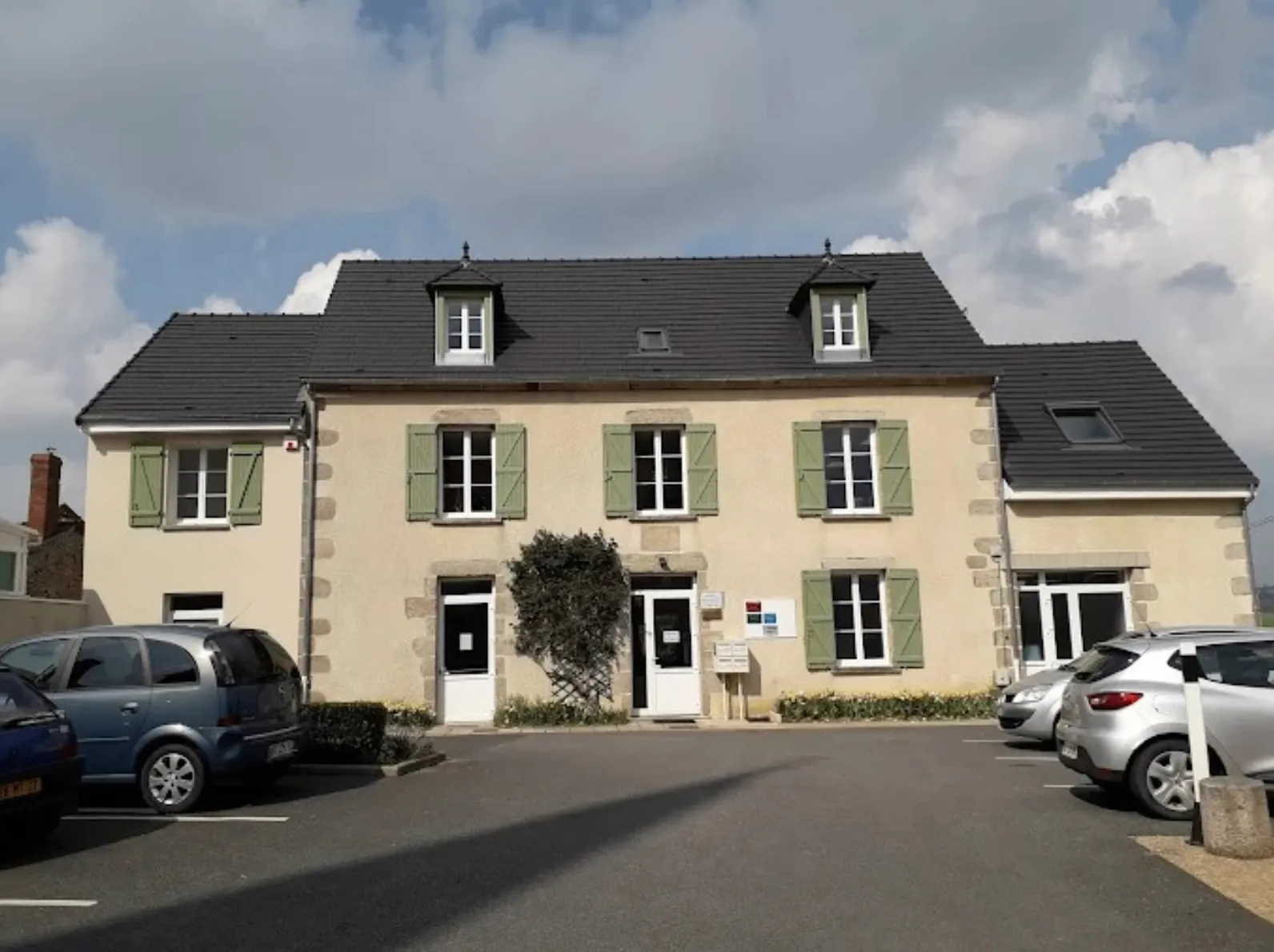 Médecin généraliste - Médecin généraliste  : photo 2 sur 3