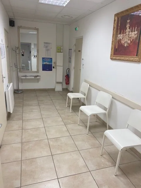 Chirurgien dentiste - omnipracticien : photo 4 sur 4