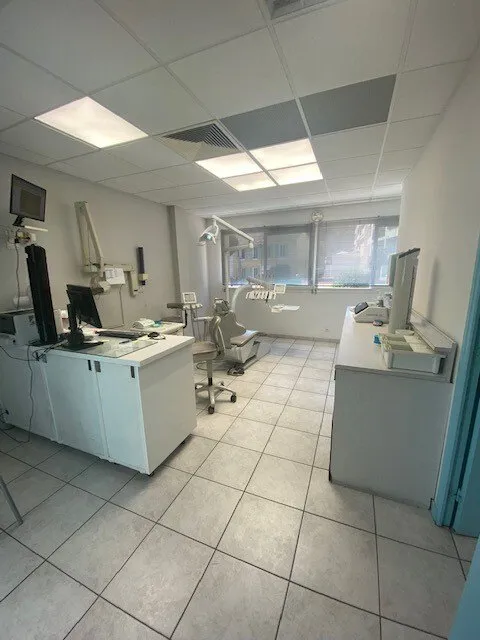 Chirurgien dentiste : photo 3 sur 3
