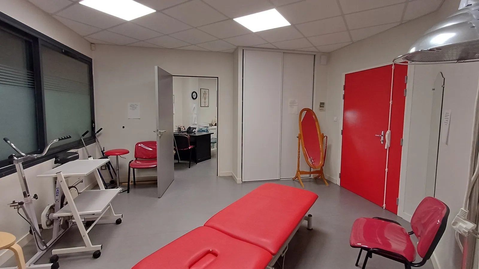 Masseur-kinésithérapeute : photo 7 sur 21