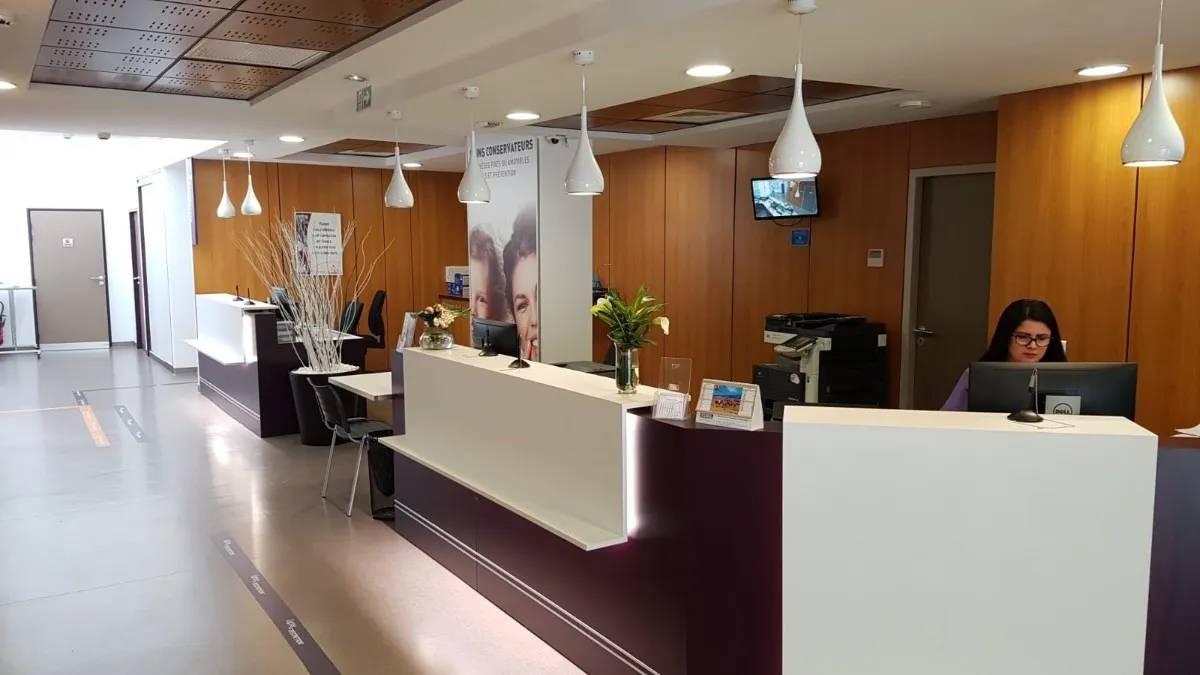 Chirurgien dentiste : photo 8 sur 8