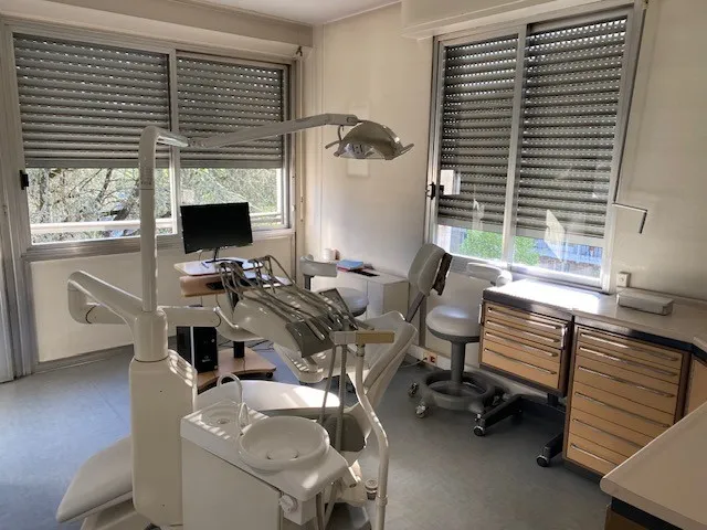 Chirurgien dentiste : photo 3 sur 7
