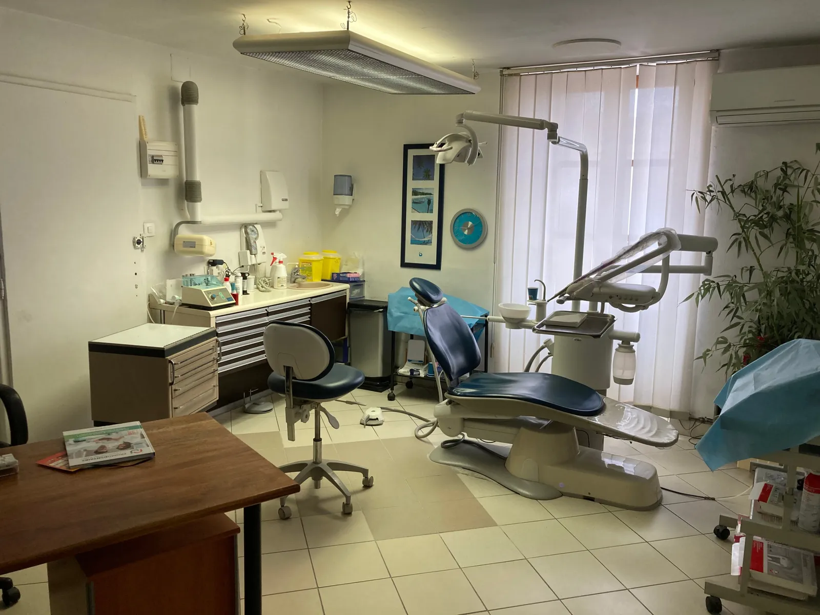 Chirurgien dentiste : photo 2 sur 3