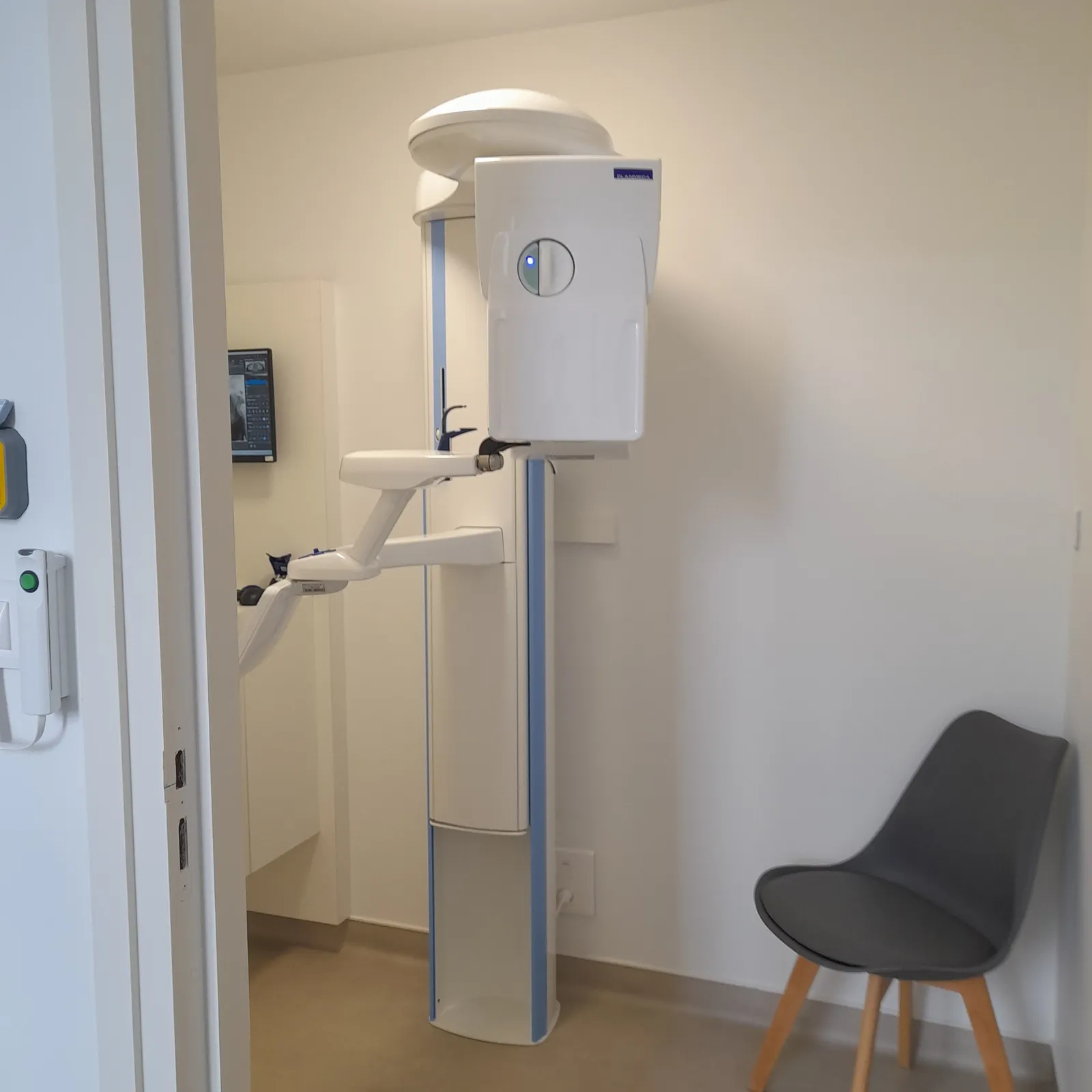 Chirurgien dentiste : photo 3 sur 8