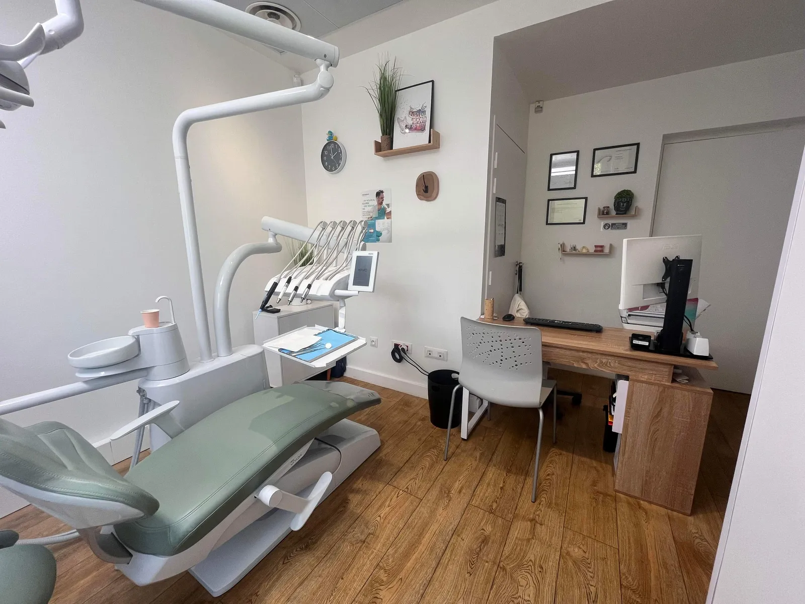 Chirurgien dentiste : photo 2 sur 4