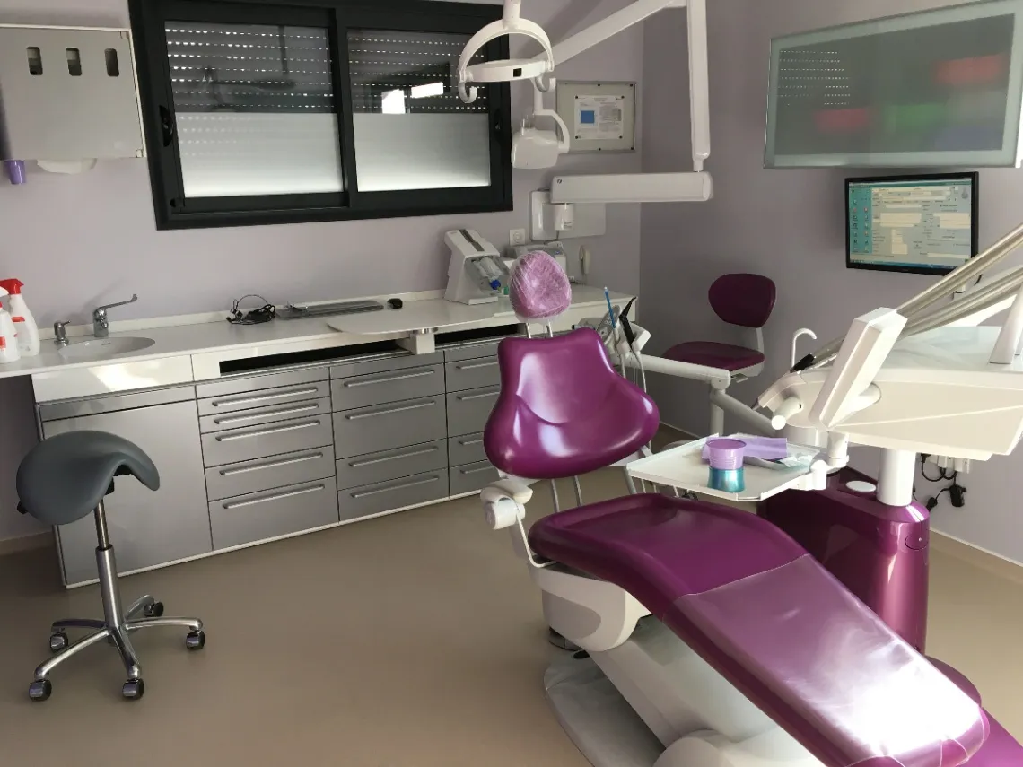 Chirurgien dentiste : photo 2 sur 2